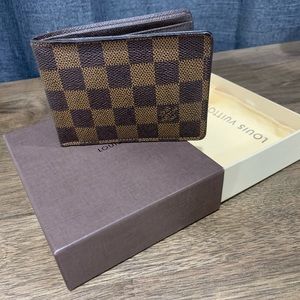 Louis Vuitton Men’s Multiple Wallet Damier Ebene